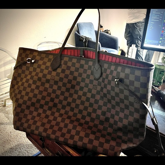 Brand new Louis Vuitton Tote bag - Picture 11 of 15